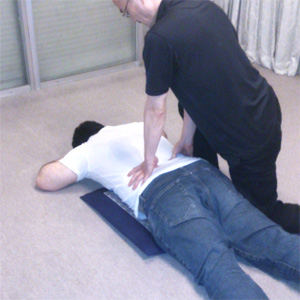 出張整体の施術風景